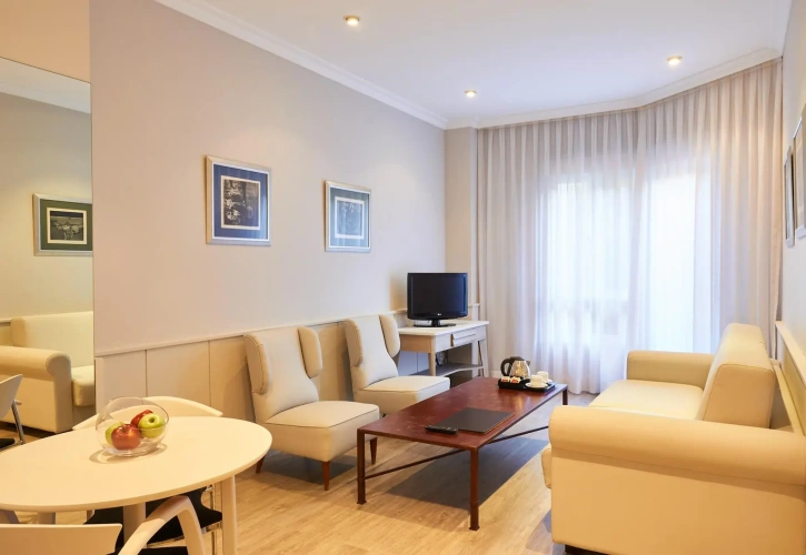 With Kitchen Double Suite