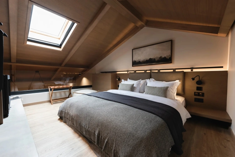 Family with Loft Double Suite with Mountain View