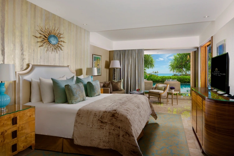 Royal Lagoon Access Double Suite beachfront