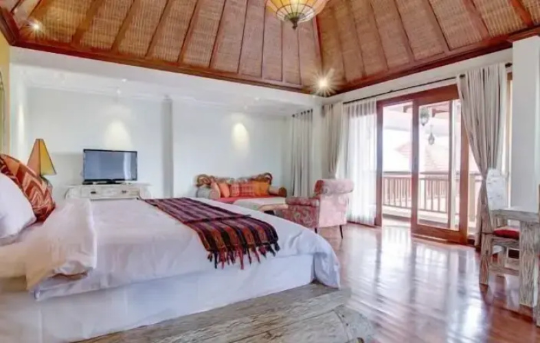 Double Suite with pool view
