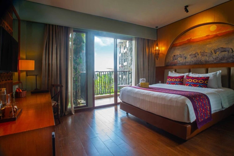 Premium Double room with safari view