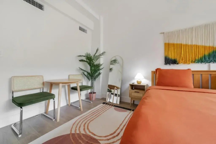 Tropics Hotel