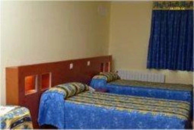 Triple room