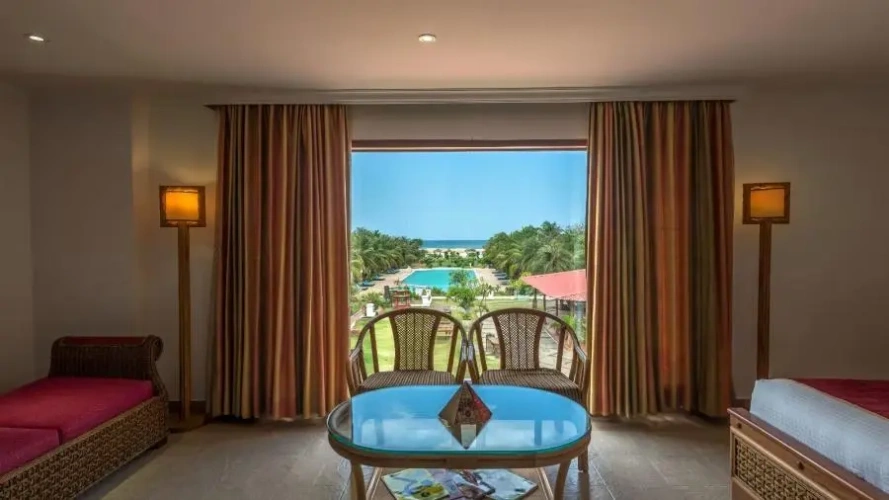 Twin room with ocean view