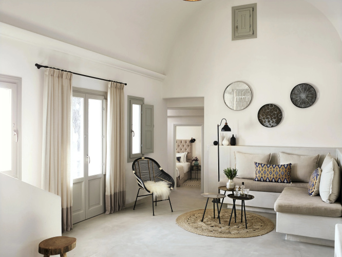Santo Pure Oia Suites and Villas