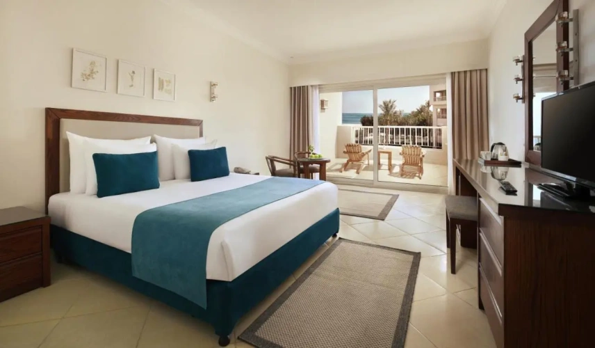 Superior Double room with partial sea view