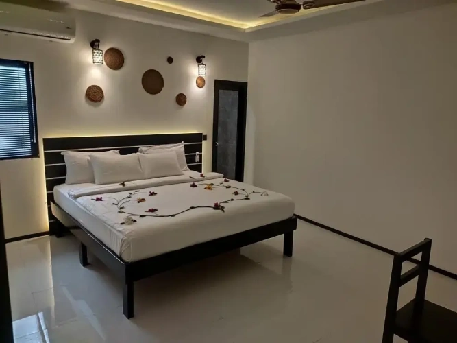 Super Deluxe Family room