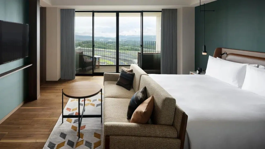 Grand Prix with Circuit View Double Suite