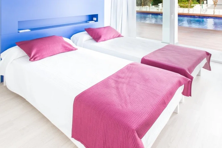 Premium Swim Up (Adults Only) Twin Apartment