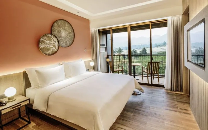 The Valley Suite