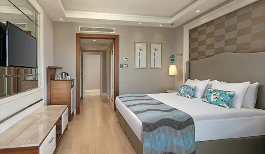 Major Double Suite with balcony