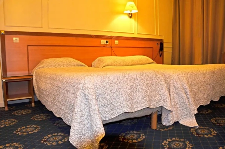 Triple room