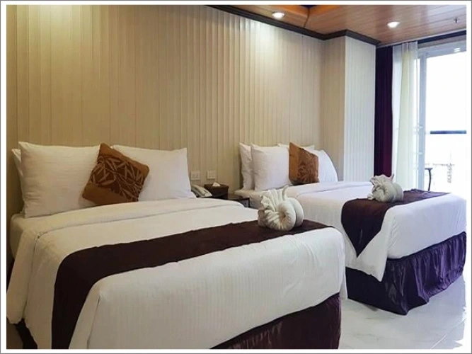 Premier Twin Suite