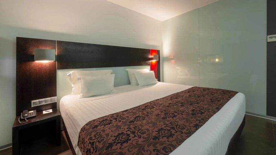 Classic Double Suite with city view