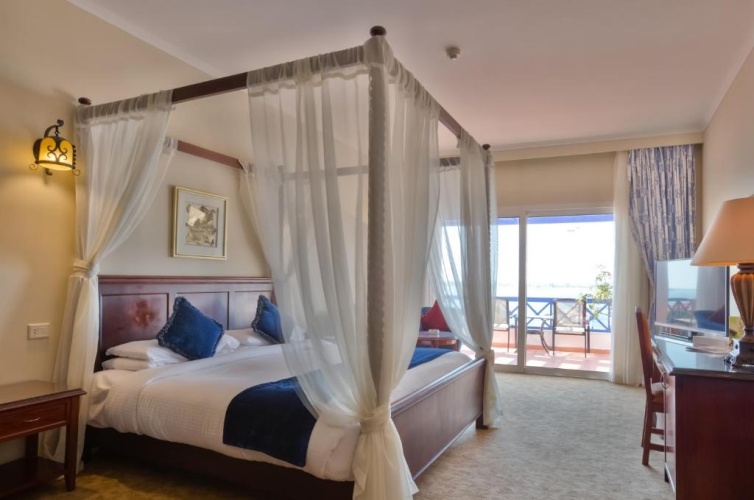 Executive Double Suite with balcony and with sea view