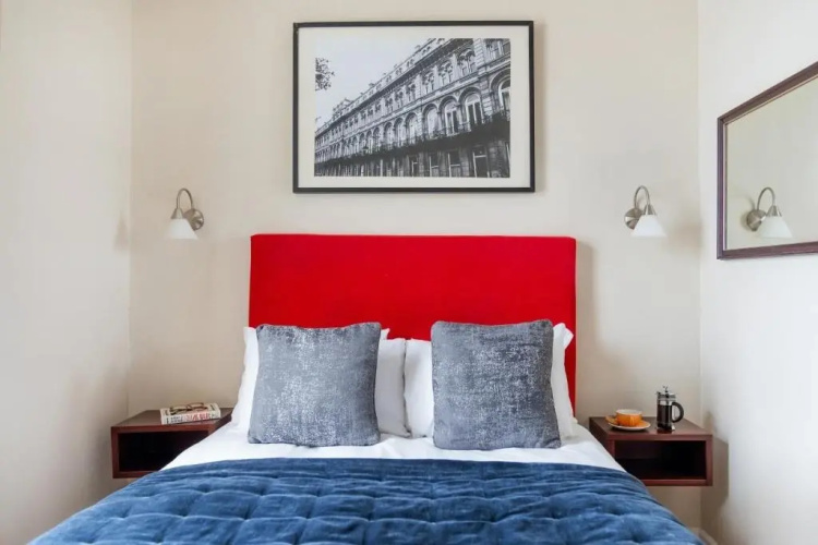 Clifton Hotel