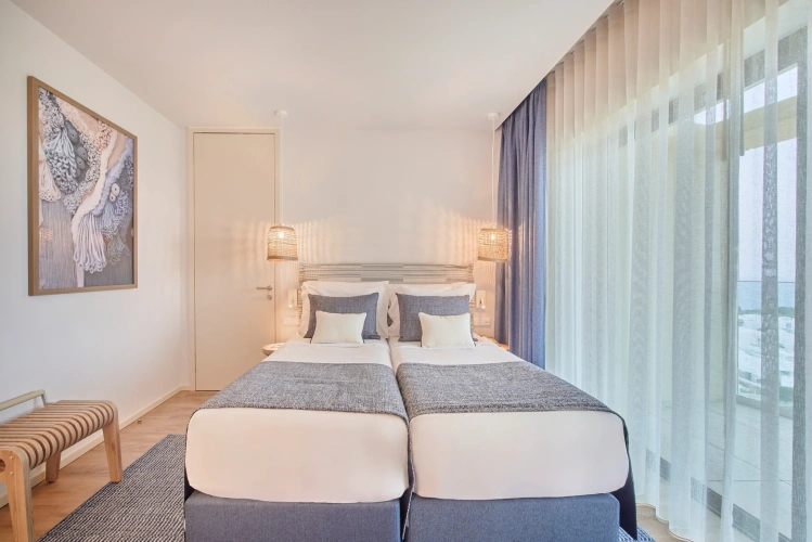Standard Twin room with sea view