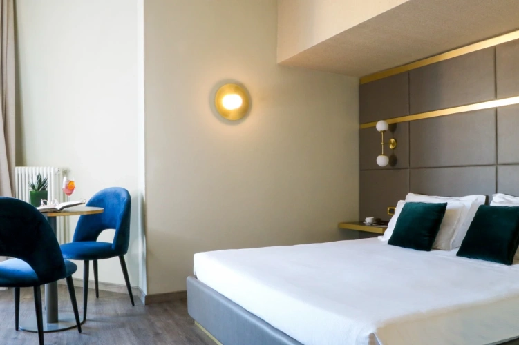Double Suite