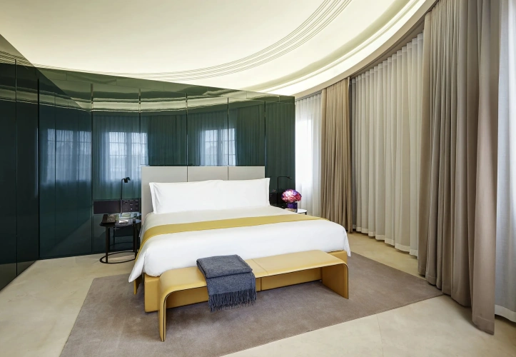 3 Bedrooms Dome Penthouse