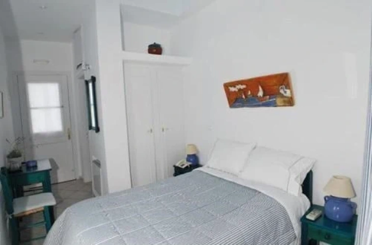 Single room with mountain view