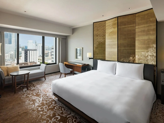Double Club Access room
