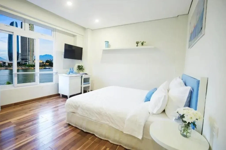 Premier Double room with river view