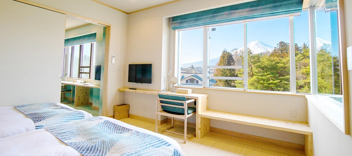 Bath Suite with Mt. Fuji View