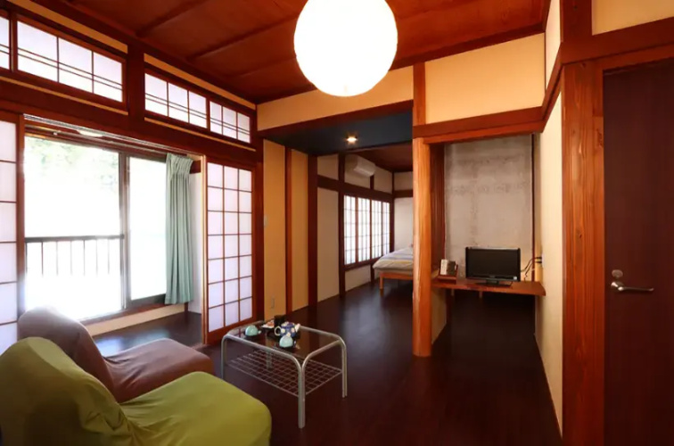Western-Style room