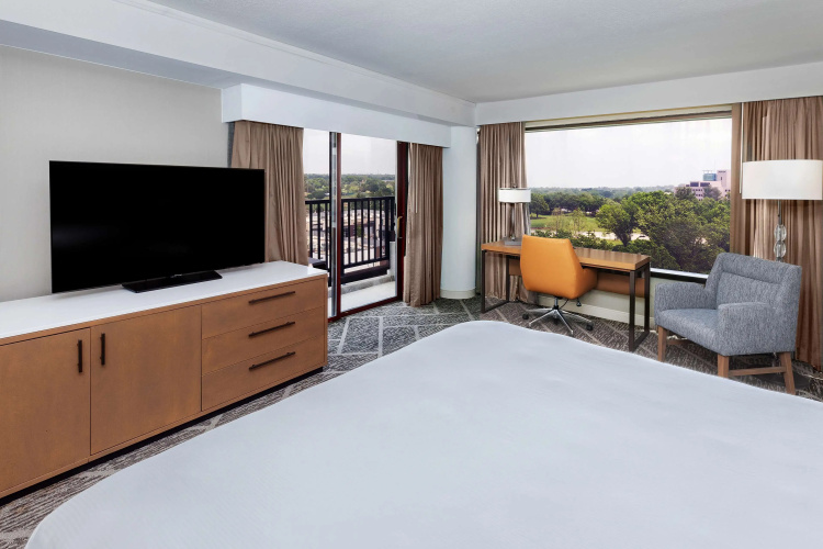 DoubleTree by Hilton Hotel Tulsa - Warren Place photo 30