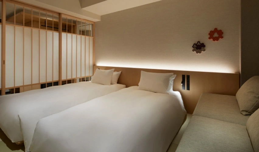Corner Twin room