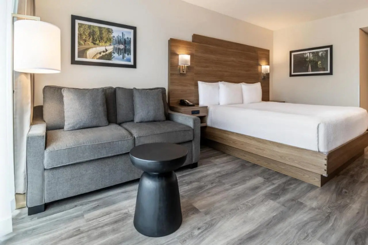 Atrium Inn Vancouver photo 15