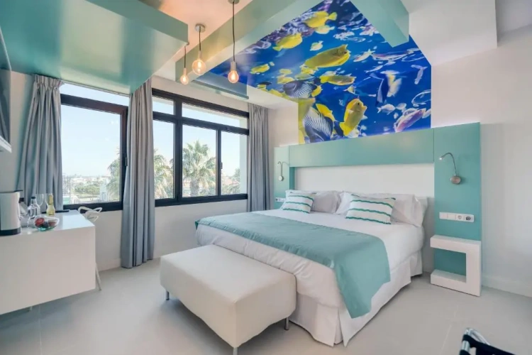 Twin room