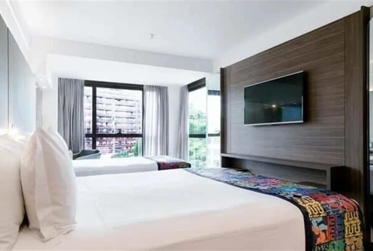 Deluxe Triple room with park view
