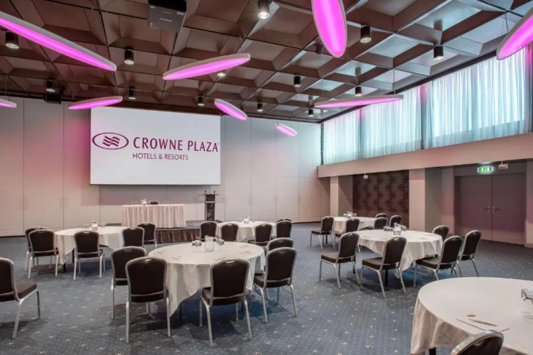 Crowne Plaza Zurich photo 39