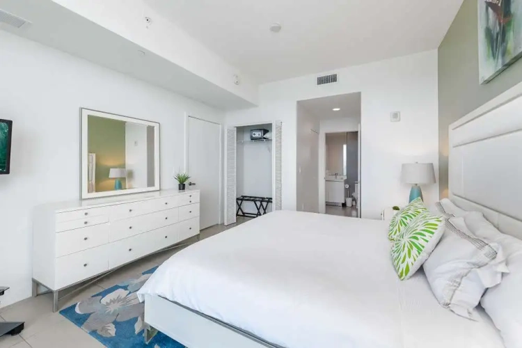 1 Bedroom Deluxe Double Suite oceanfront