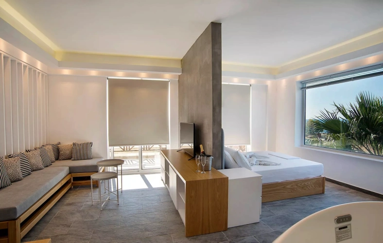 Deluxe Double Suite with sea view