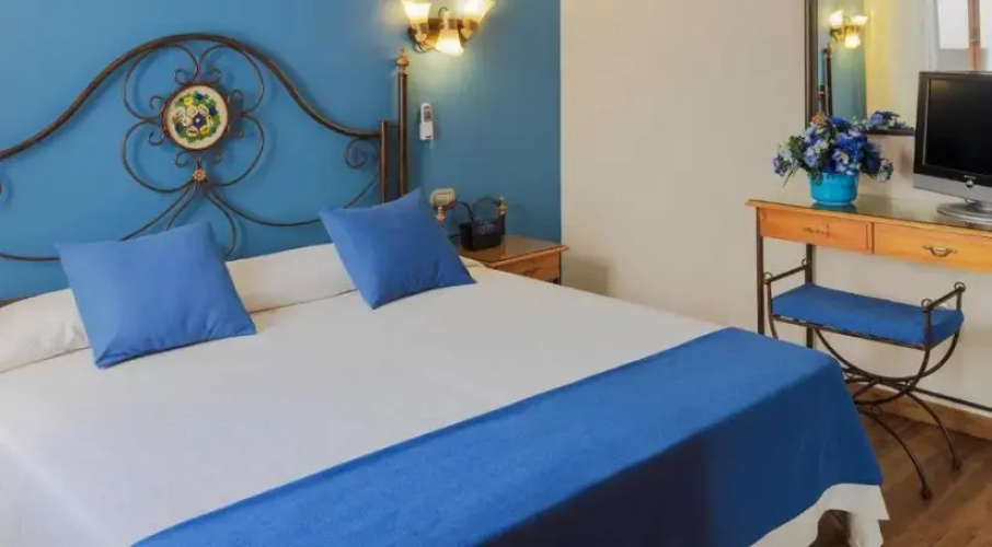 1 Bedroom with Terrace Apartment