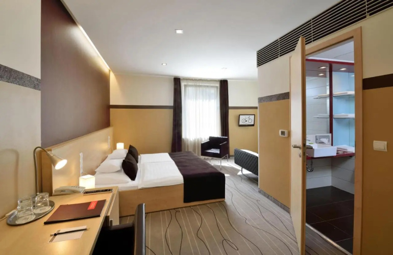 Promenade City Hotel photo 12