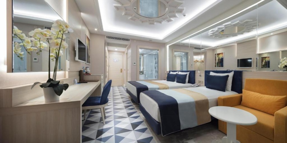 Standard Triple room