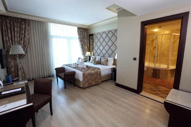 Senior Double Suite