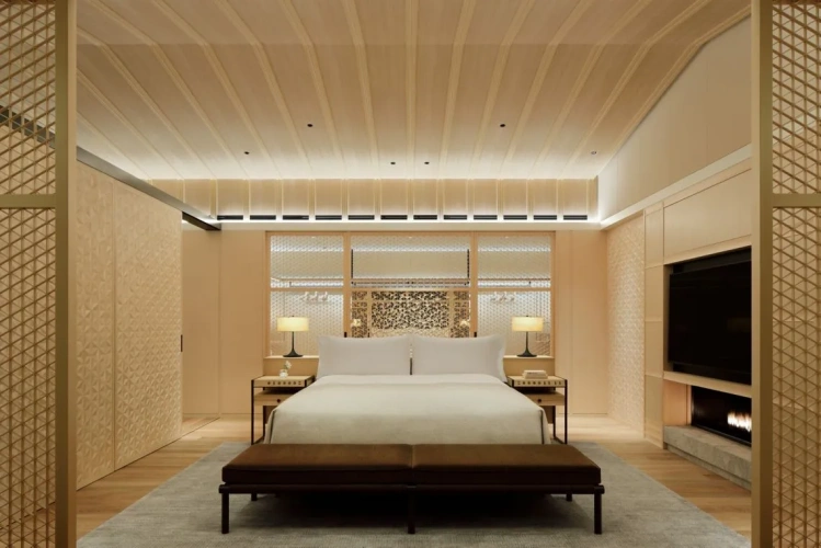 Ritz Carlton Double Suite with balcony and with lake view