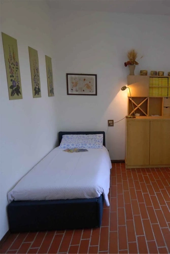 Basic Single room
