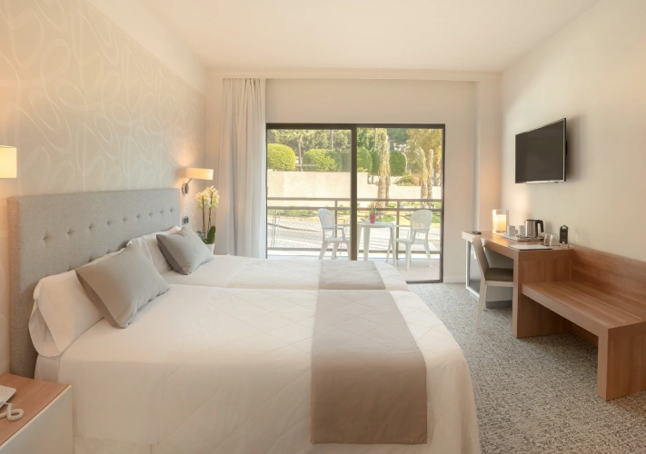 Standard Superior Double room with balcony