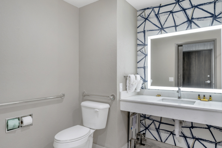 Best Western Plus Winter Haven Inn & Suites photo 10