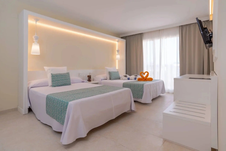 2 Bedrooms Grand Suite