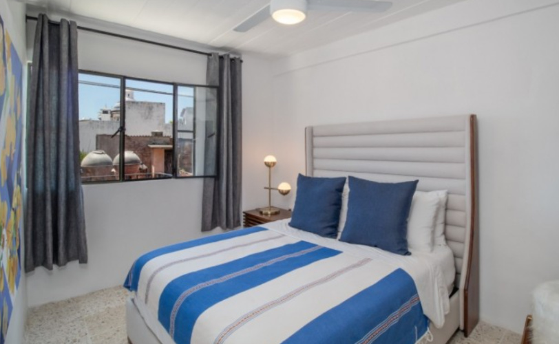 1 Bedroom #303 Double Cuale Condos Romantic Zone