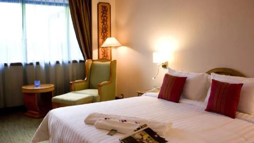 The Centrepoint Hotel
