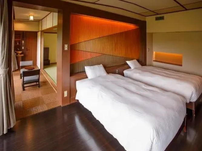 Annex Twin Suite