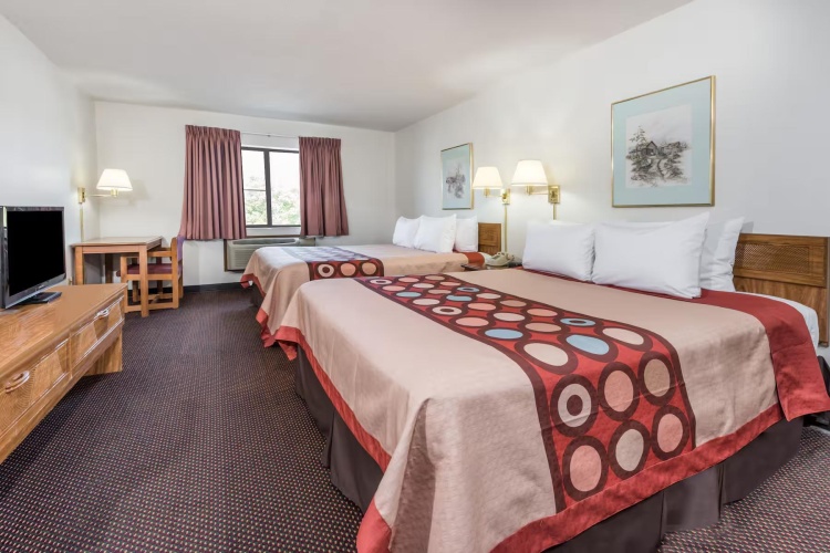Quadruple room