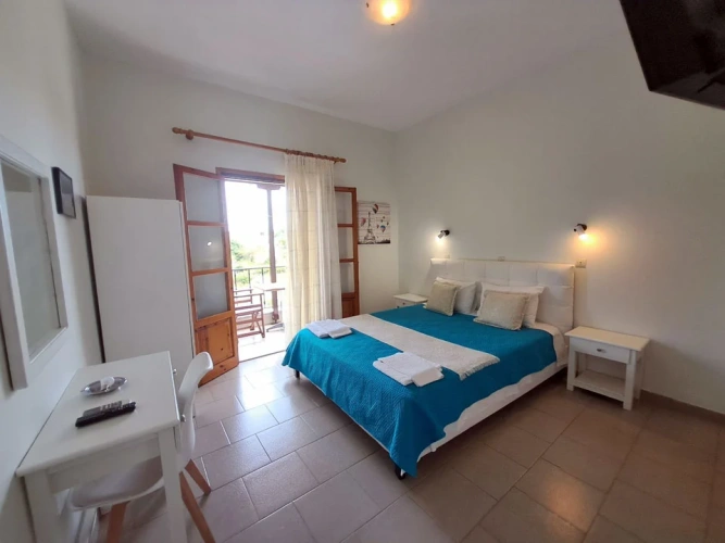 10 Double room with balcony